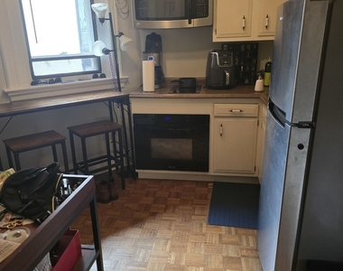 2800 N Pine Grove Avenue - Photo Thumbnail 5