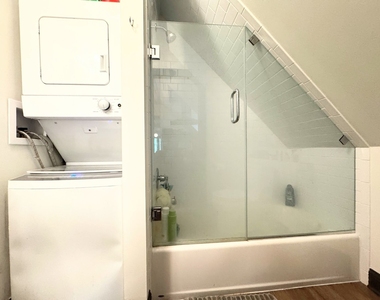 1040 W Roscoe Street - Photo Thumbnail 14