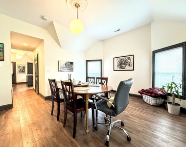 1040 W Roscoe Street - Photo Thumbnail 4