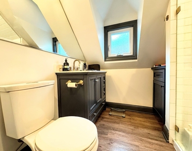 1040 W Roscoe Street - Photo Thumbnail 11