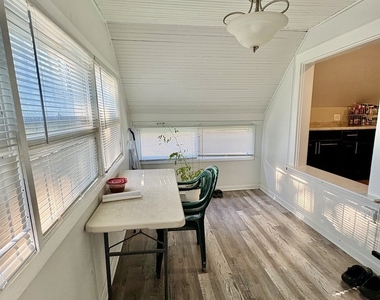 11733 S Stewart Avenue - Photo Thumbnail 3