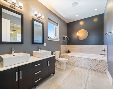 1327 W Grand Avenue - Photo Thumbnail 18