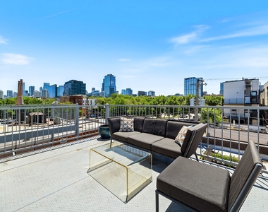 1327 W Grand Avenue - Photo Thumbnail 14