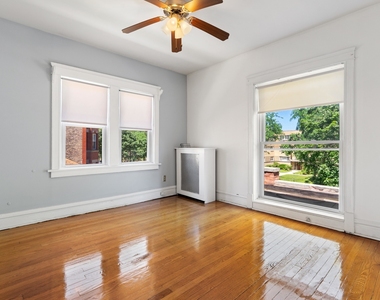 2051 E 72nd Place - Photo Thumbnail 9