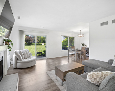1321 Barclay Lane - Photo Thumbnail 1