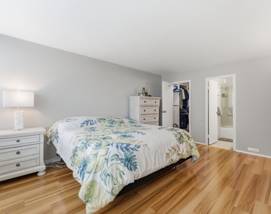 3550 N Lake Shore Drive - Photo Thumbnail 16