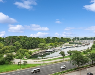 3550 N Lake Shore Drive - Photo Thumbnail 21