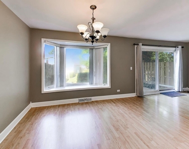533 Thomas Road - Photo Thumbnail 5
