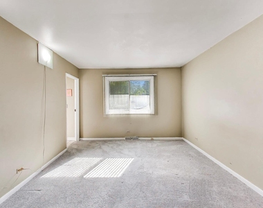 533 Thomas Road - Photo Thumbnail 12
