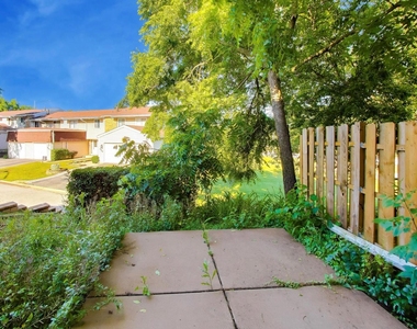 533 Thomas Road - Photo Thumbnail 27