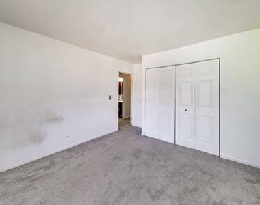 533 Thomas Road - Photo Thumbnail 17