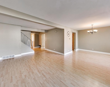 533 Thomas Road - Photo Thumbnail 3