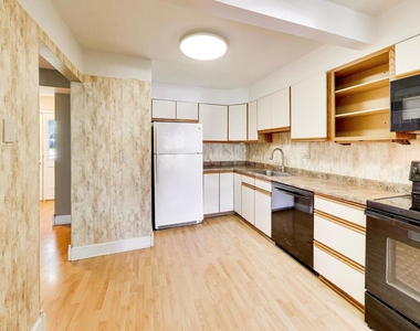 533 Thomas Road - Photo Thumbnail 8