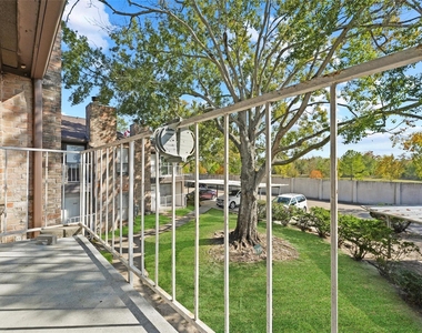 6633 W Airport Boulevard - Photo Thumbnail 22