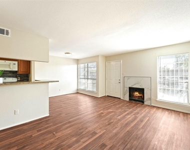 6633 W Airport Boulevard - Photo Thumbnail 13