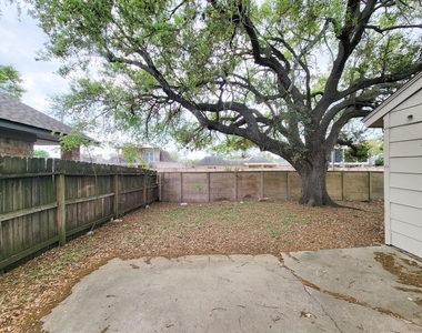 2710 Quail Creek Drive - Photo Thumbnail 42