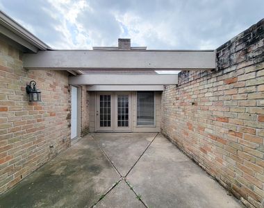 2710 Quail Creek Drive - Photo Thumbnail 44