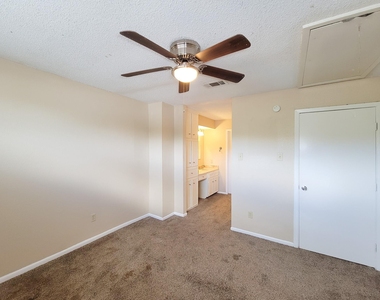 2710 Quail Creek Drive - Photo Thumbnail 34