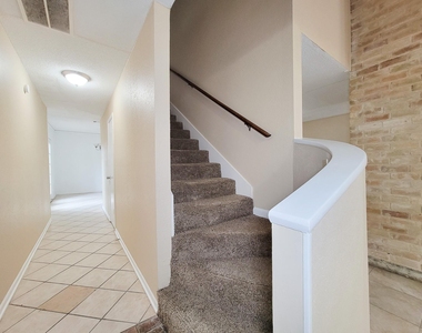 2710 Quail Creek Drive - Photo Thumbnail 29