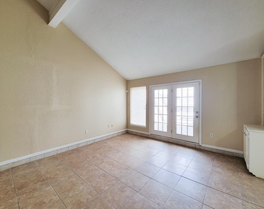 2710 Quail Creek Drive - Photo Thumbnail 8