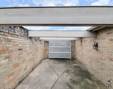 2710 Quail Creek Drive - Photo Thumbnail 43