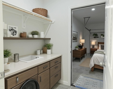 20733 Emerald Street - Photo Thumbnail 13