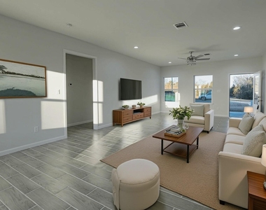 20733 Emerald Street - Photo Thumbnail 1