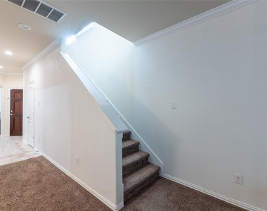 11413 Hackmatack Way - Photo Thumbnail 12