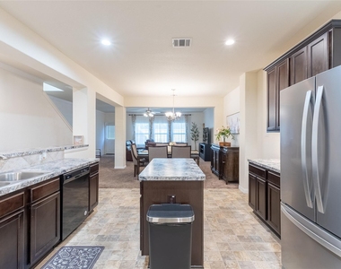 11413 Hackmatack Way - Photo Thumbnail 13