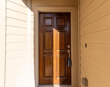 11413 Hackmatack Way - Photo Thumbnail 3