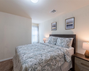11413 Hackmatack Way - Photo Thumbnail 19
