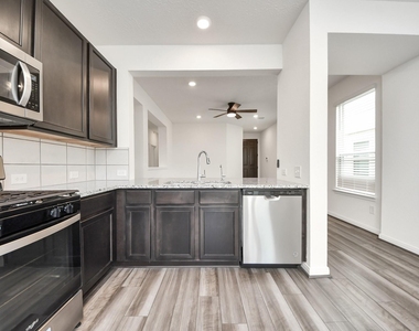 22830 Brisbee Lane - Photo Thumbnail 9