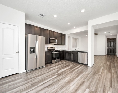 22830 Brisbee Lane - Photo Thumbnail 10