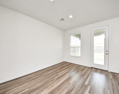 22830 Brisbee Lane - Photo Thumbnail 8