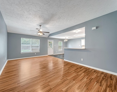 16393 Ryan Guinn Way - Photo Thumbnail 4