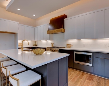 7120 Gary Street - Photo Thumbnail 9