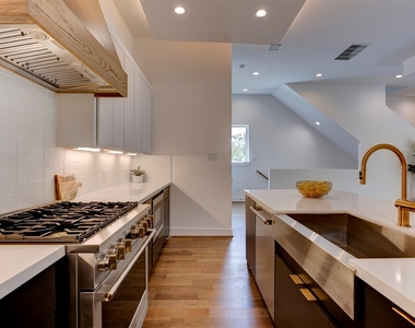7120 Gary Street - Photo Thumbnail 10