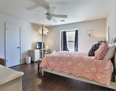 1818 Brookchester Drive - Photo Thumbnail 38