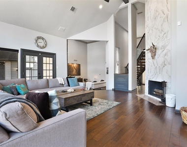 1818 Brookchester Drive - Photo Thumbnail 13