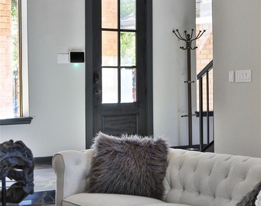 1818 Brookchester Drive - Photo Thumbnail 3