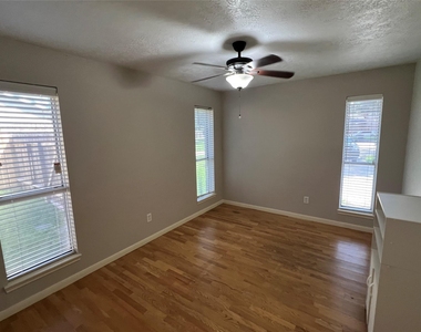 1819 Hanbury Court - Photo Thumbnail 13