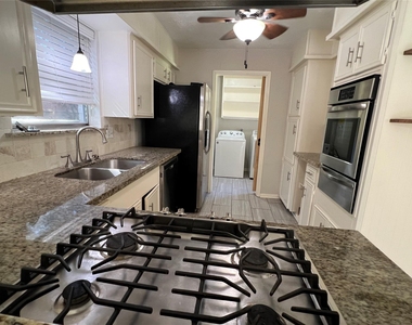 1819 Hanbury Court - Photo Thumbnail 7