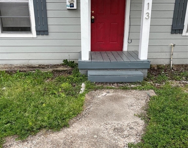 6813 Foster Street - Photo Thumbnail 1