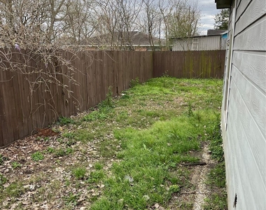6813 Foster Street - Photo Thumbnail 15