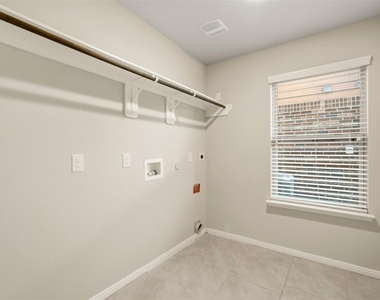 2202 Tannin Trace - Photo Thumbnail 15