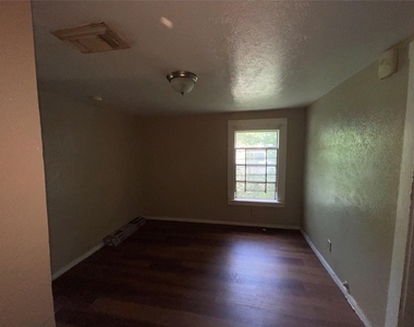 4827 Shreveport Boulevard - Photo Thumbnail 5