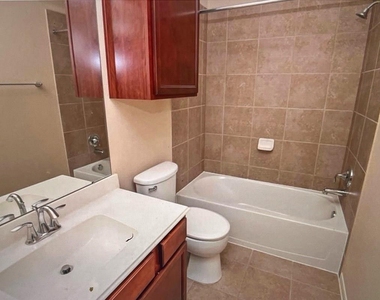 1707 Stieler Drive - Photo Thumbnail 13