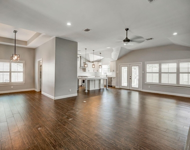 831 Bradwell Drive - Photo Thumbnail 5