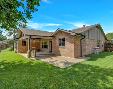 831 Bradwell Drive - Photo Thumbnail 20