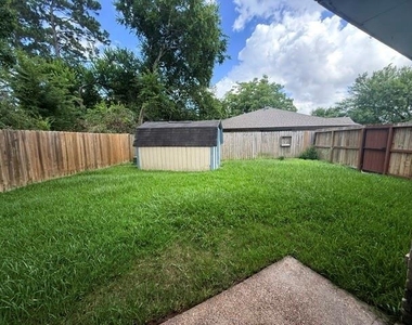 3121 Oak Rock Circle - Photo Thumbnail 9